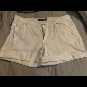 Rock & Republic white jean distressed shorts